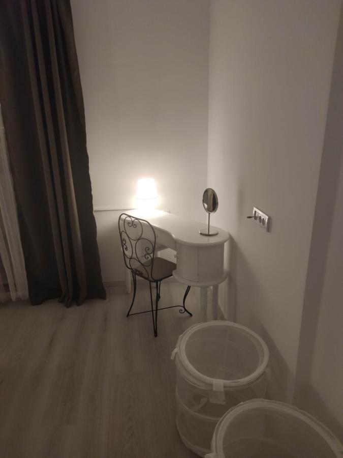 Apartment 51 - Bright, Spacious, Lux 1 Bedroom In The City Center - Stari Grad بلغراد المظهر الخارجي الصورة